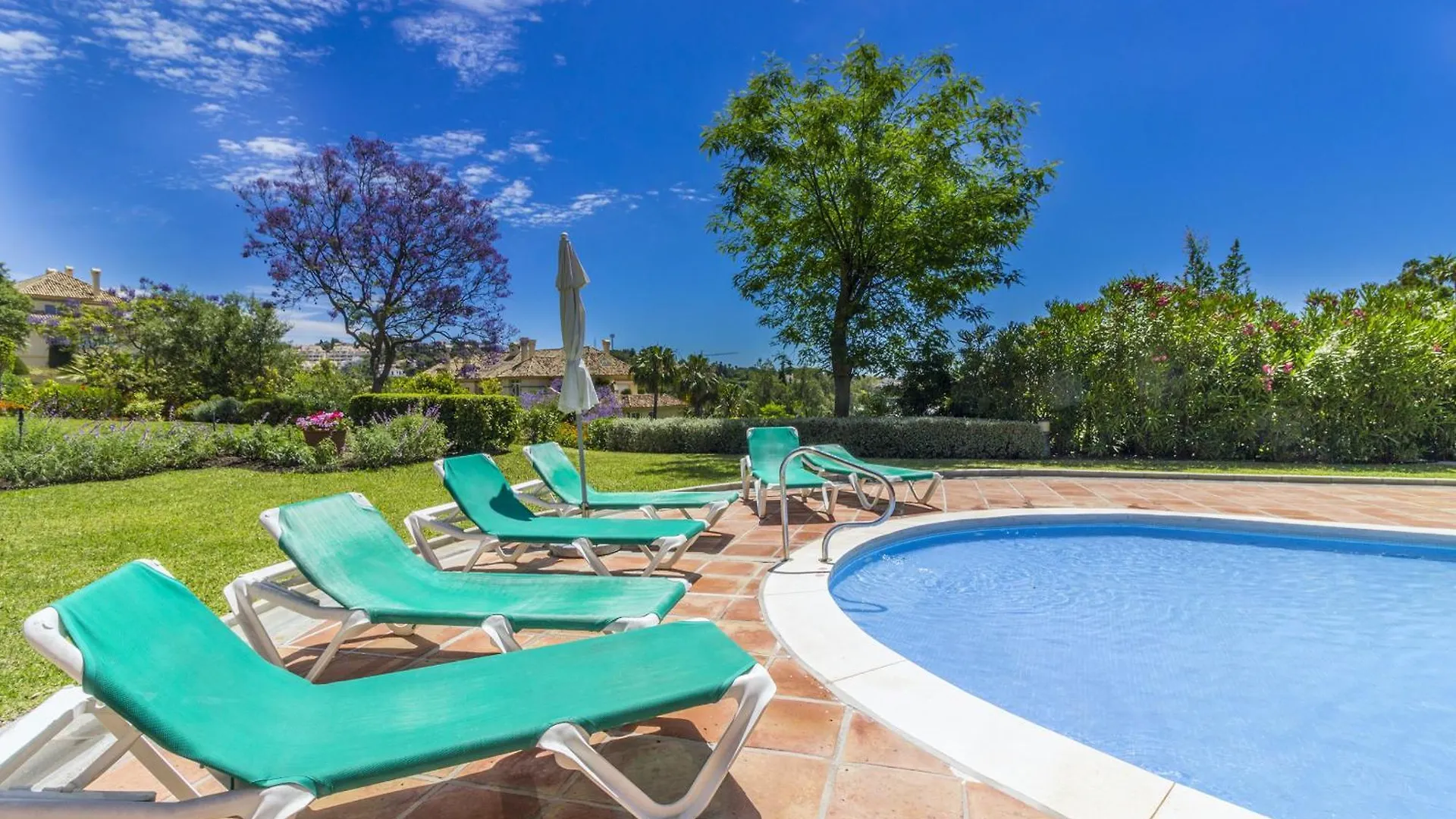 Cubo'S Apartamento Boutique Elviria Hills Marbella 0*,  Spain