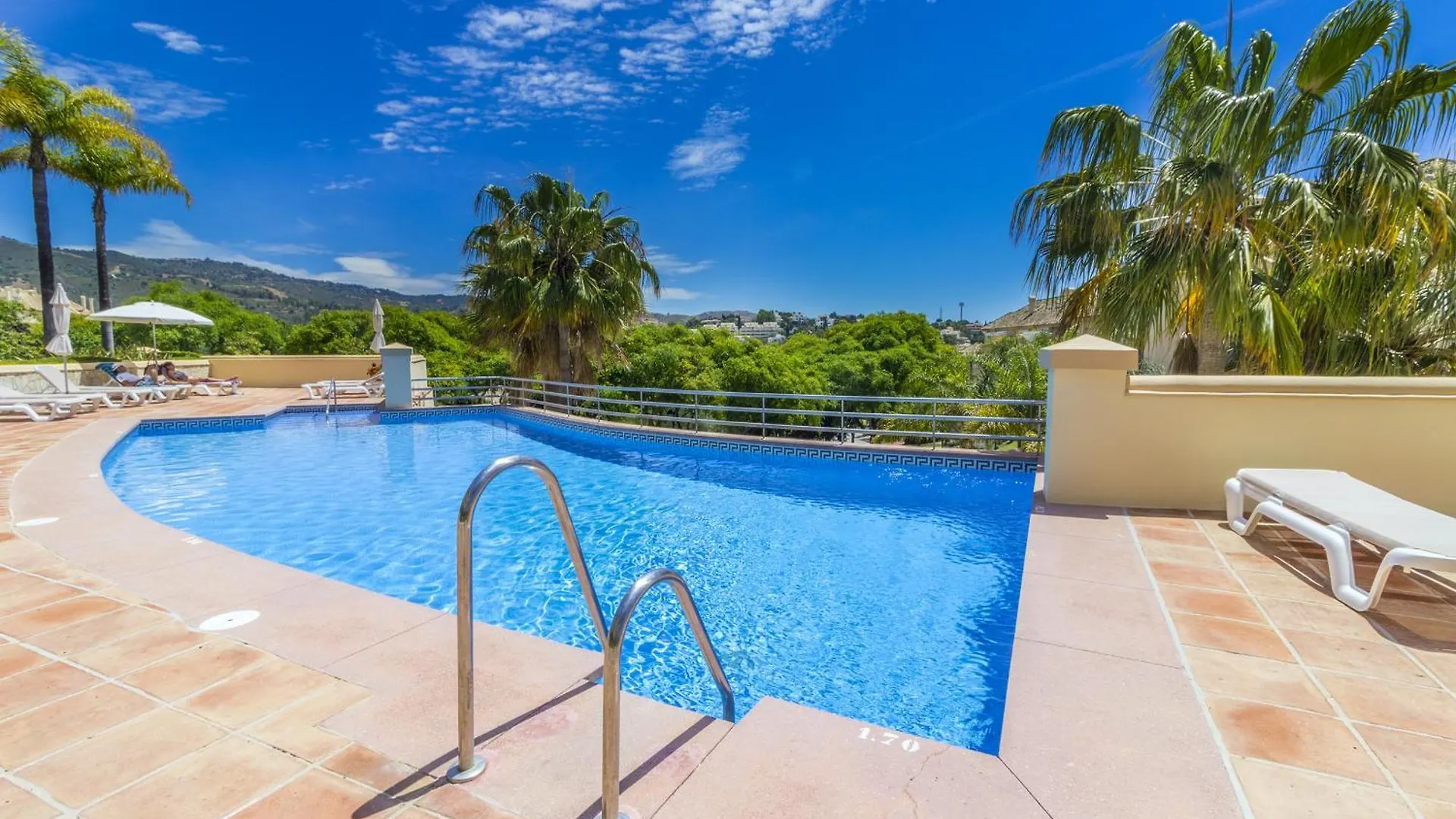 Cubo'S Apartamento Boutique Elviria Hills Marbella