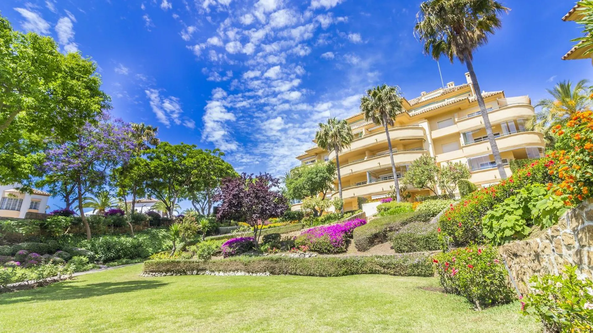 Cubo'S Apartamento Boutique Elviria Hills Marbella Apartment